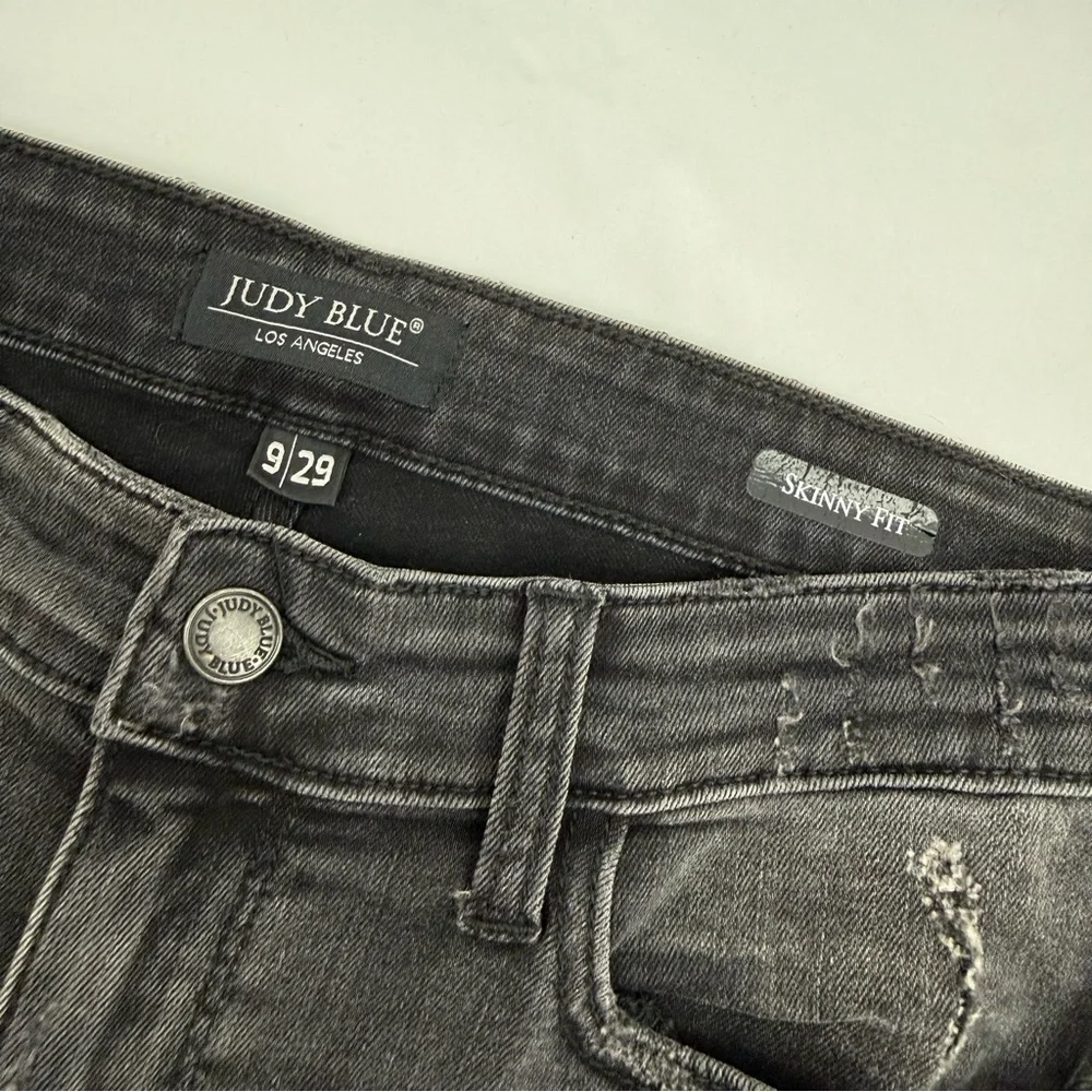 Judy Blue Buffalo Plaid Peek-A-Boo High Rise Skinny Jeans Charcoal Grey Black